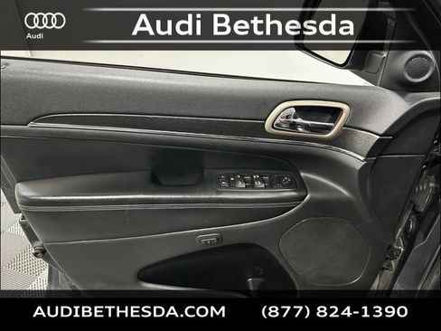 Used 2015 Jeep Grand Cherokee Limited AWD/4WD image 15