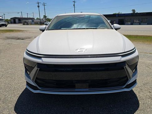 New 2026 Hyundai Sonata SE FWD image 8