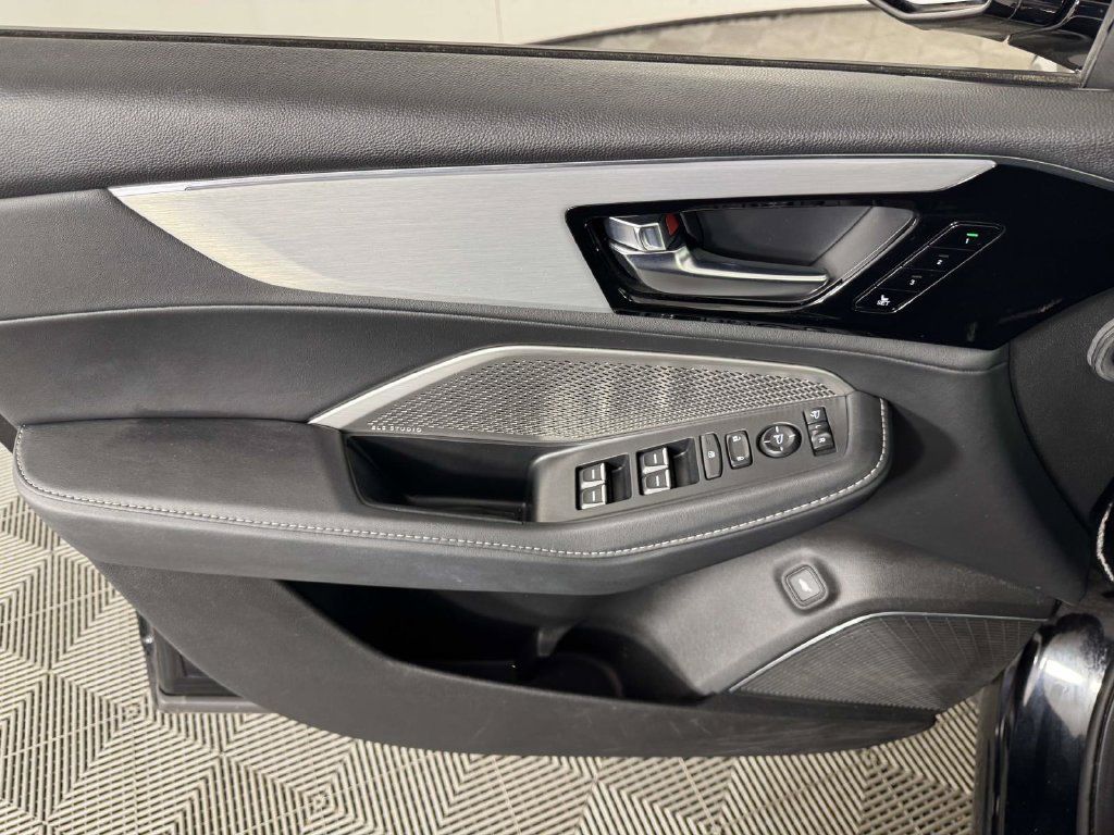 Used 2024 Acura MDX w/ Technology Package AWD/4WD image 17
