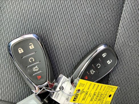 Used 2018 Chevrolet Cruze LT w/ Convenience Package image 14