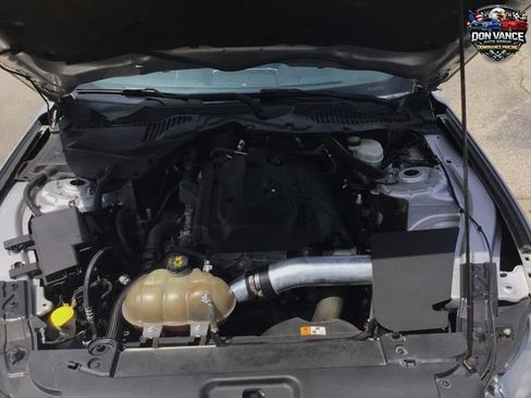 Used 2016 Ford Mustang Premium RWD image 18