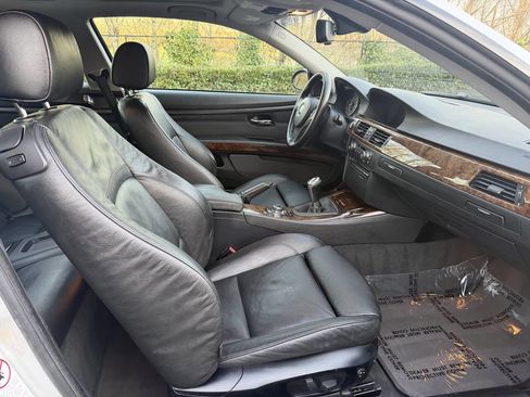 Used 2009 BMW 335i Coupe image 15