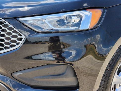 Used 2024 Ford Edge SE AWD/4WD image 9