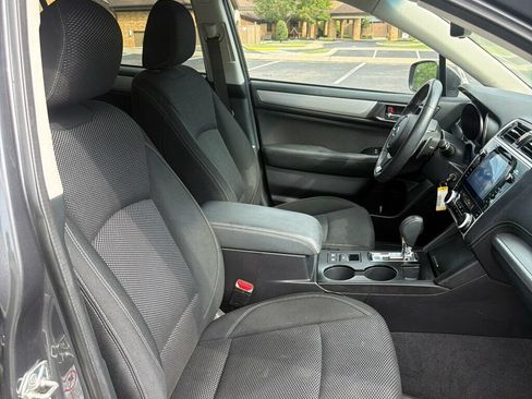Used 2019 Subaru Outback 2.5i Premium AWD/4WD image 13