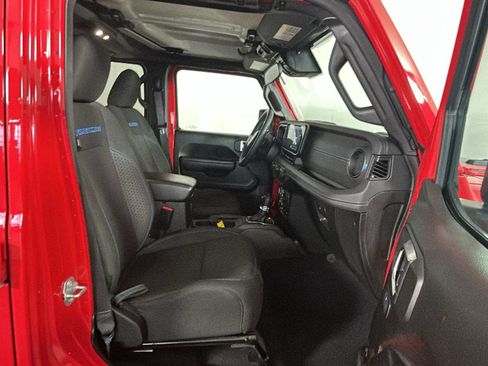Used 2024 Jeep Wrangler Unlimited Rubicon 4xe AWD/4WD image 34