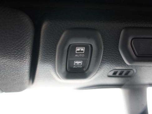 Used 2022 Jeep Wrangler Unlimited Sahara w/ Cold Weather Group image 33