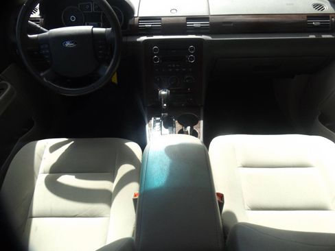 Used 2008 Ford Taurus SEL FWD image 11