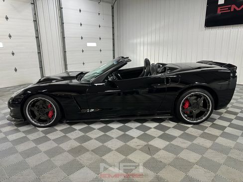 Used 2006 Chevrolet Corvette Convertible 2D w/ Preferred Equipment Group image 3