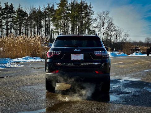 Certified 2024 Jeep Compass Latitude image 4