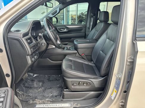 Used 2023 Chevrolet Tahoe RST w/ Luxury Package AWD/4WD image 9