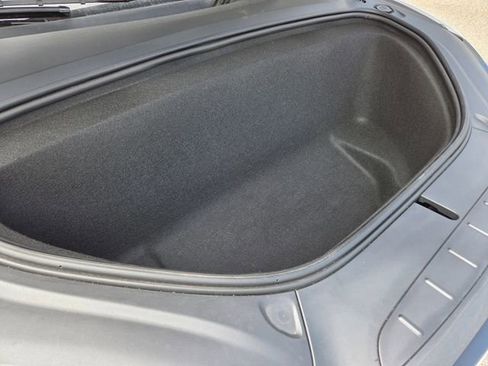 Used 2023 Tesla Model X AWD/4WD image 34