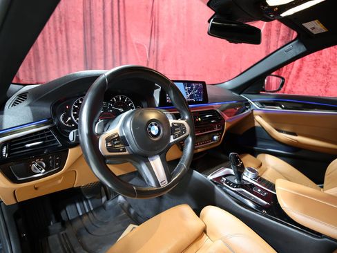 Used 2019 BMW 540i w/ Convenience Package RWD image 12