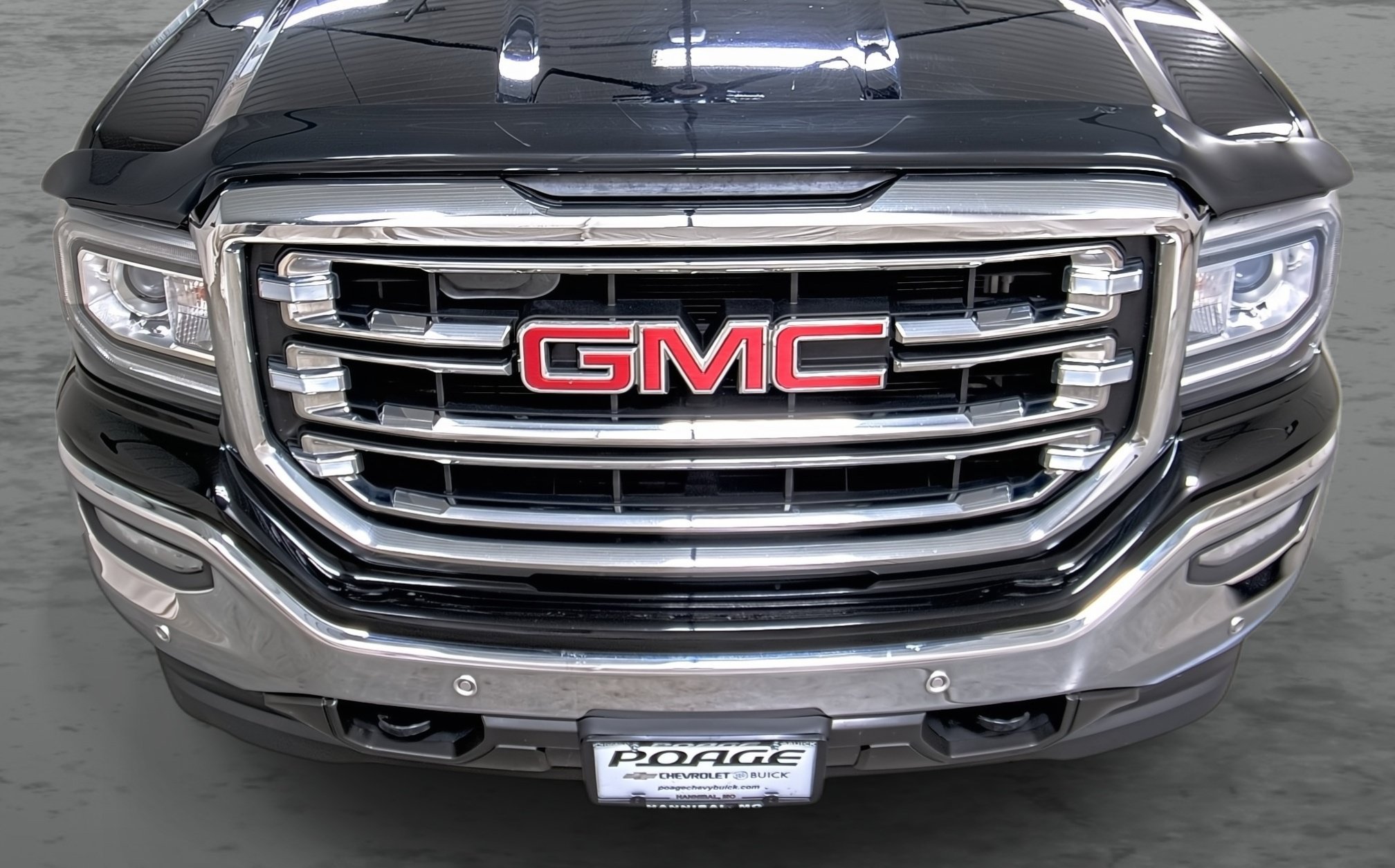 Used 2017 GMC Sierra 1500 SLT w/ SLT Premium Package AWD/4WD image 16