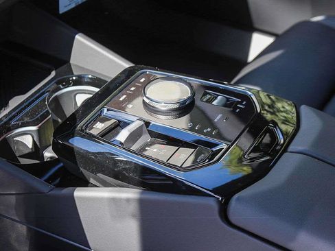 New 2027 BMW 530i RWD image 18
