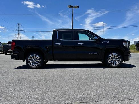 New 2026 GMC Sierra 1500 Denali w/ Denali Reserve Package AWD/4WD image 3