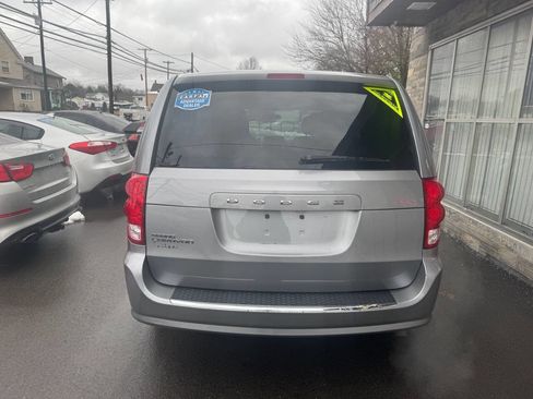 Used 2014 Dodge Grand Caravan SE w/ Quick Order Package 29E SE image 4