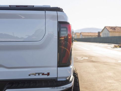 Used 2024 GMC Sierra 2500 AT4 w/ AT4 Premium Plus Package image 99