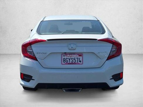 Used 2019 Honda Civic Sport image 5