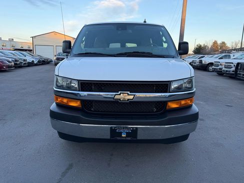Used 2023 Chevrolet Express 3500 LT w/ LT Preferred Equipment Group image 12