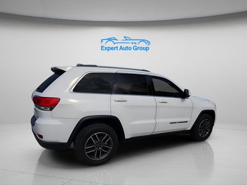 Used 2019 Jeep Grand Cherokee Laredo w/ Laredo X Package RWD image 7