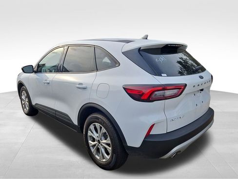 Used 2025 Ford Escape Active image 4