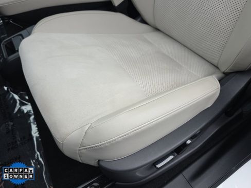 Used 2023 Nissan Ariya AWD image 15