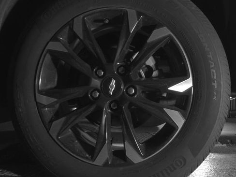 Used 2023 Chevrolet TrailBlazer LT w/ Convenience Package FWD image 12