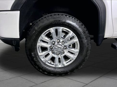 Used 2022 GMC Sierra 2500 Denali w/ Denali Ultimate Package AWD/4WD image 11