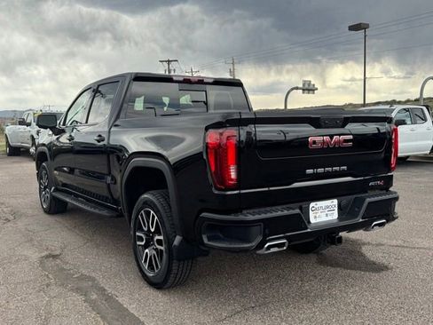 Used 2024 GMC Sierra 1500 AT4 w/ Technology Package AWD/4WD image 3