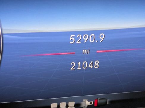 Used 2023 Mercedes-Benz C 300 Sedan image 11