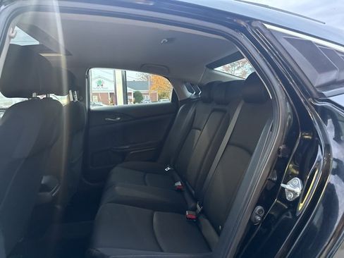 Used 2018 Honda Civic EX-T image 9