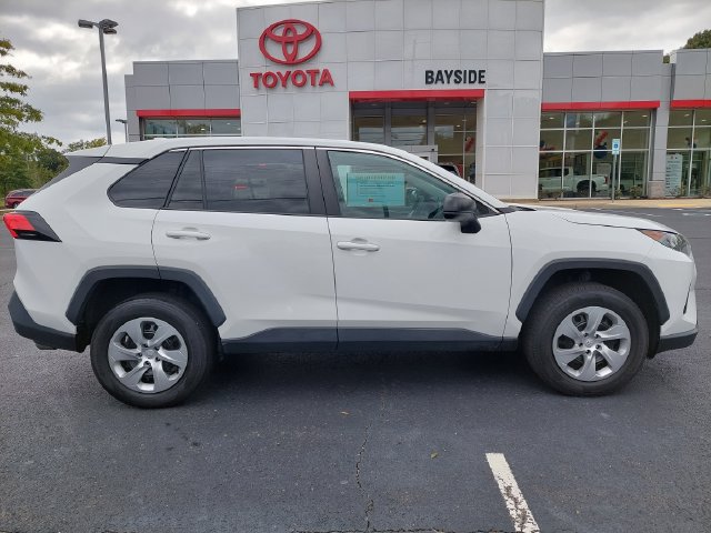 Certified 2022 Toyota RAV4 LE AWD/4WD image 44