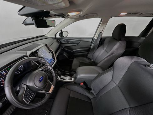Used 2024 Subaru Ascent Premium w/ Convenience Package image 5