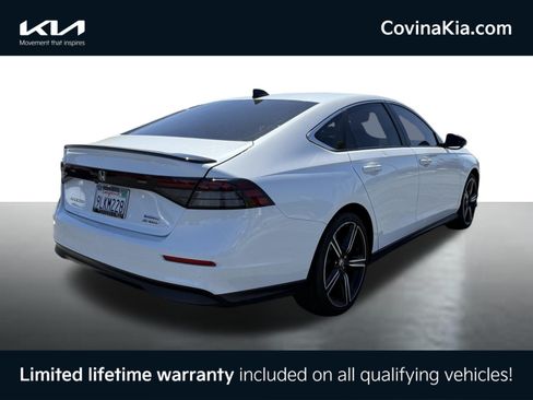 Used 2024 Honda Accord Sport image 7