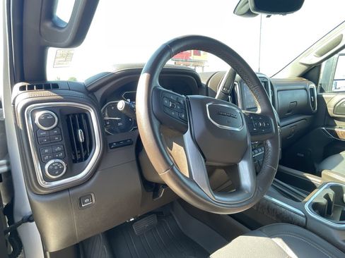Used 2023 GMC Sierra 2500 Denali w/ Technology Package AWD/4WD image 10