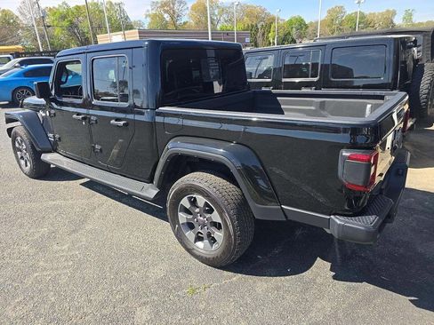 Used 2022 Jeep Gladiator Overland w/ Popular Equipment Package AWD/4WD image 4