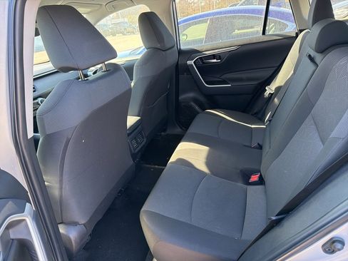 Used 2025 Toyota RAV4 XLE image 10