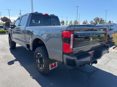 New 2026 Ford F350 Platinum w/ Tremor Off-Road Package AWD/4WD image 5