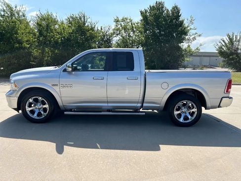 Used 2017 RAM 1500 Laramie RWD image 9