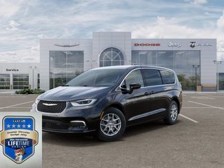 New 2026 Chrysler Pacifica Select FWD video 1