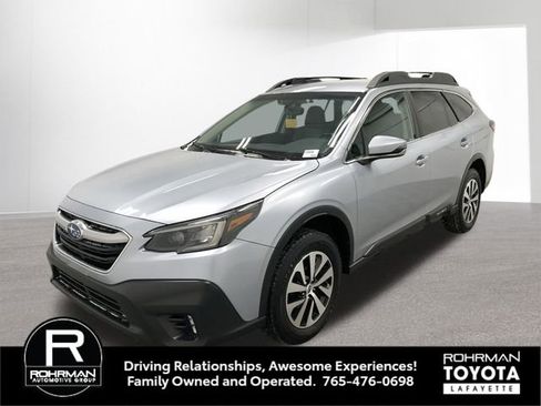 Used 2022 Subaru Outback Premium image 1