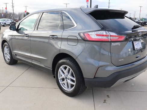 Used 2022 Ford Edge SEL w/ Convenience Package image 7