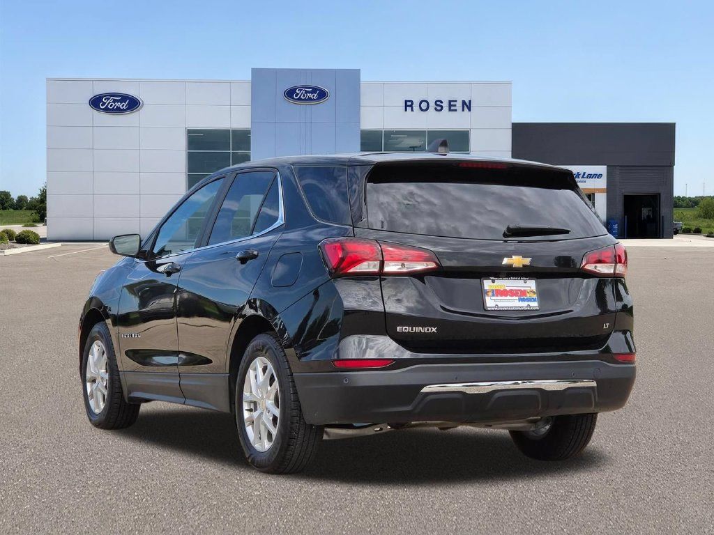 Used 2024 Chevrolet Equinox LT FWD image 5
