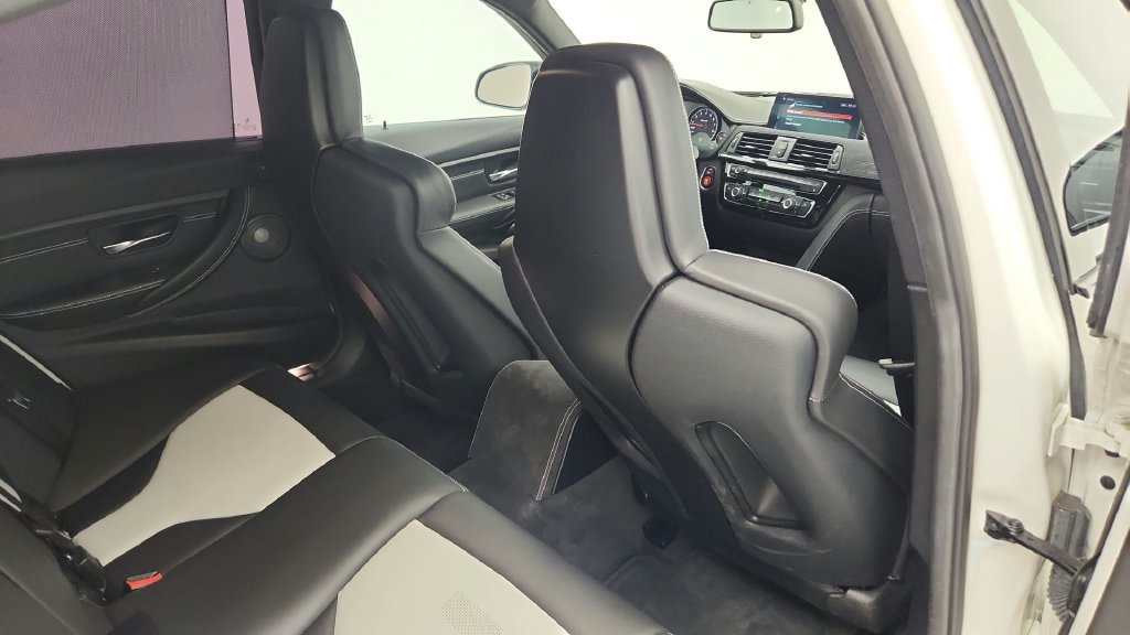Used 2018 BMW M3 CS w/ Executive Package RWD image 50