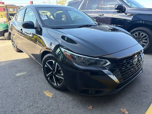 Used 2024 Nissan Sentra SV FWD image 3