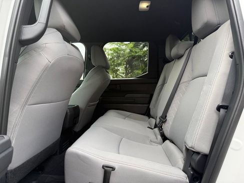 Used 2025 Toyota Tacoma SR5 AWD/4WD image 14