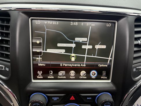 Used 2016 Jeep Grand Cherokee SRT AWD/4WD image 19