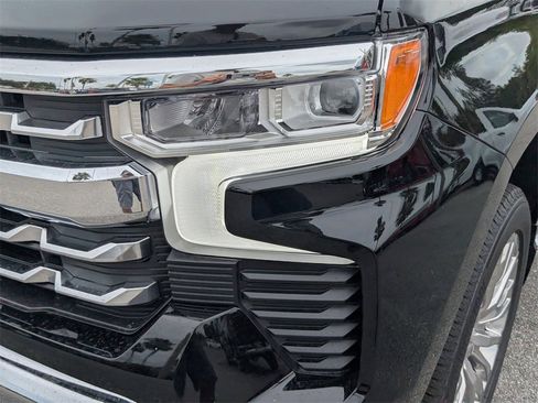 New 2025 Chevrolet Silverado 1500 LTZ w/ LTZ Premium Package image 10