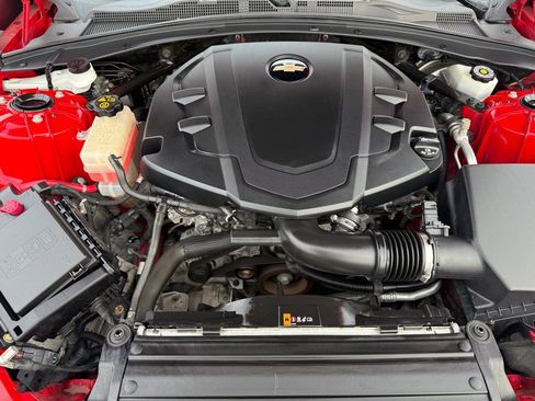 Used 2018 Chevrolet Camaro LT w/ RS Package image 38