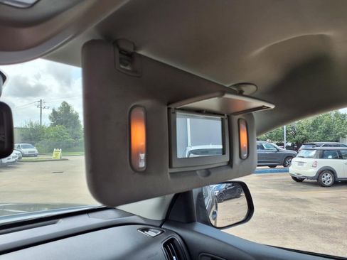 Used 2022 Chevrolet Colorado LT w/ Fleet Safety Package RWD image 27